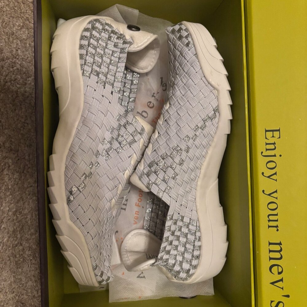 Bernie Mev “Rigged Vivaldi” White Silver Woven Slip-On Sneakers Sz 6.5-US 37 E U